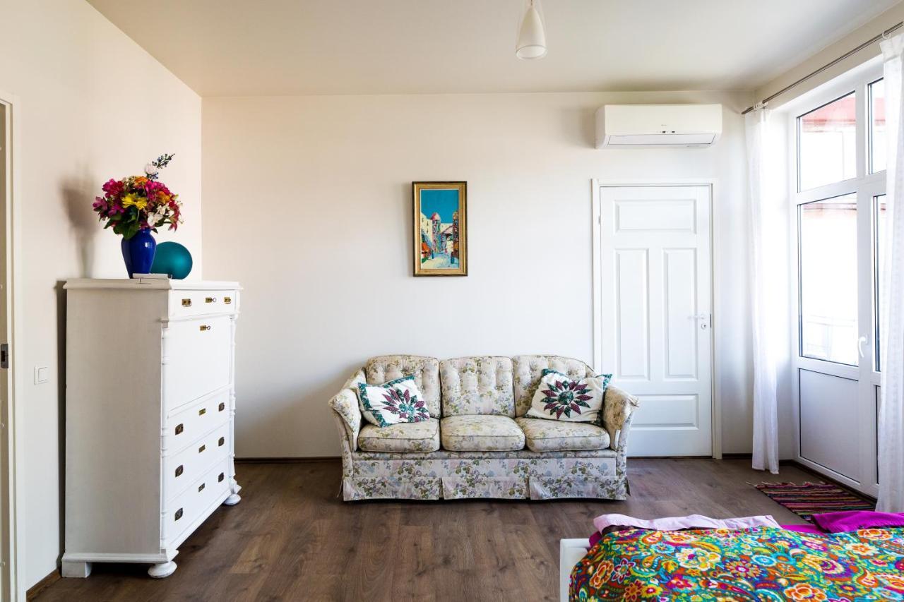 Karusselli Beach Apartment Parnu Exterior photo